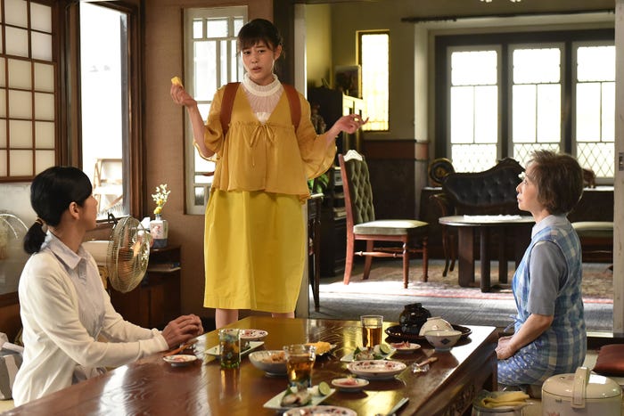 高畑充希(中央)「過保護のカホコ」(画像提供:日本テレビ)