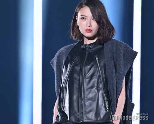 茅島みずき、素材違いのオールブラックコーデで大人な魅力【TGC2025A/W】