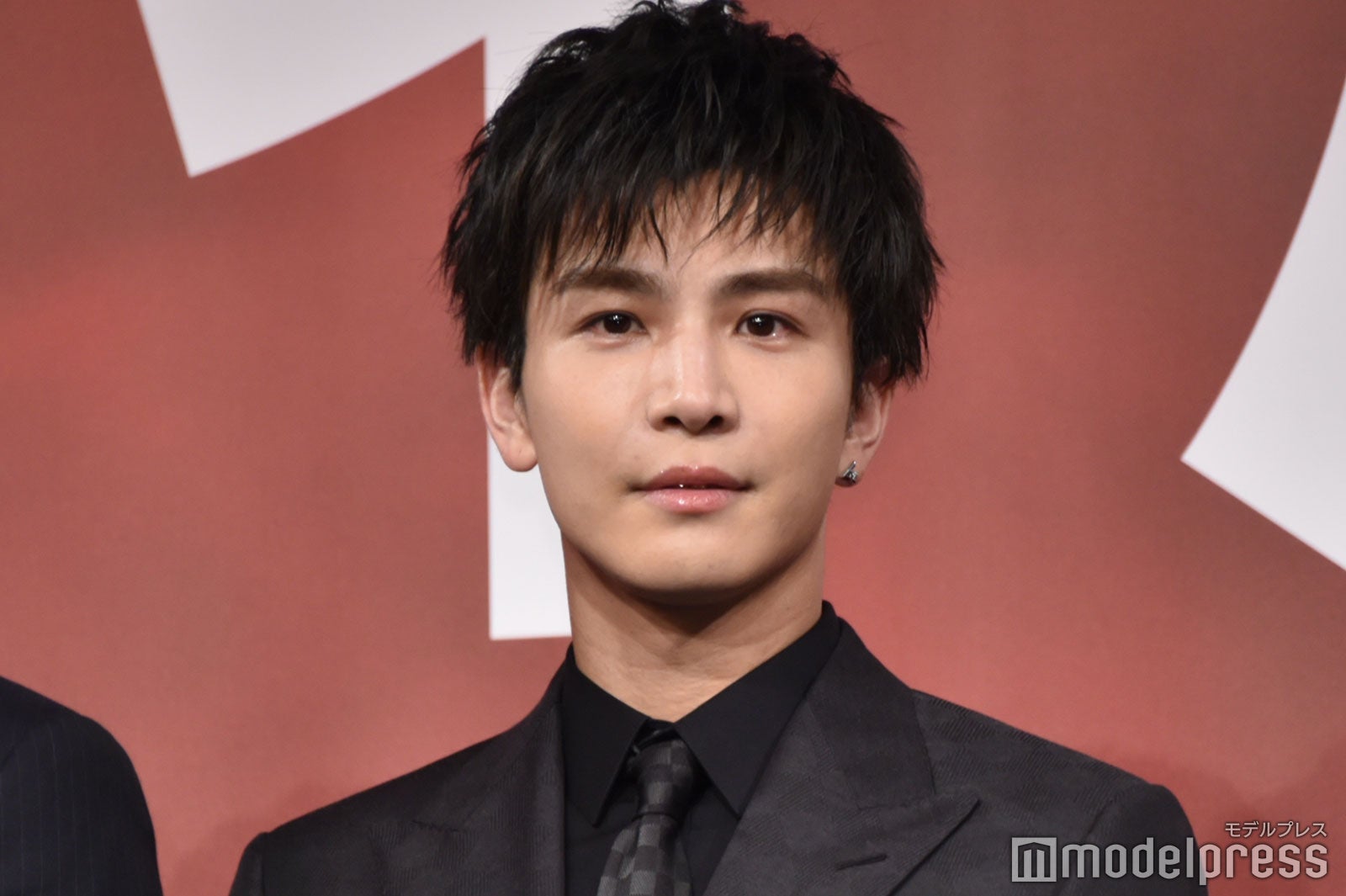 三代目JSB、岩田剛典まとめグッズ www.vilakastel.rs