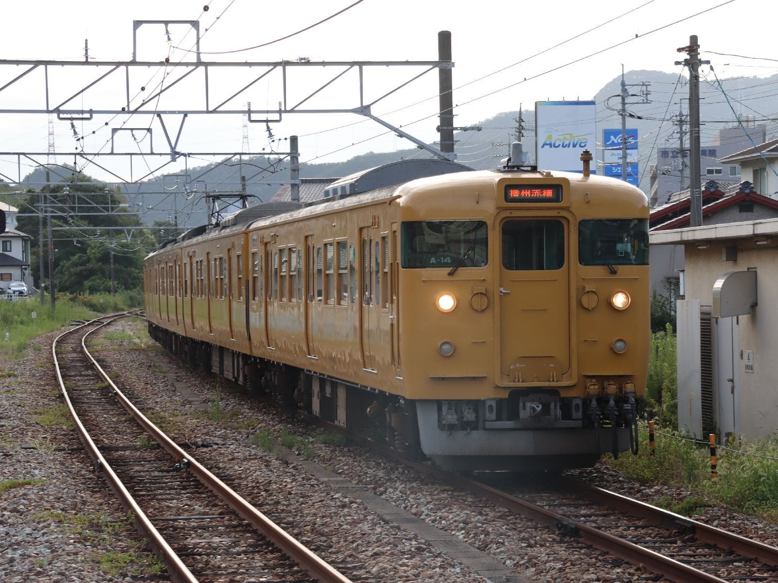 JRの普通列車 赤穂線(岡山県)を走る電車