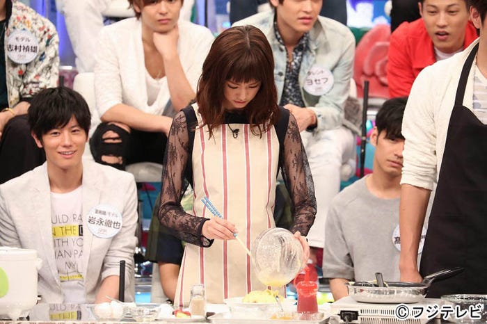 『金曜日の聞きたい女たち 桐谷美玲参戦!真夏のキラキラ2時間SP』より