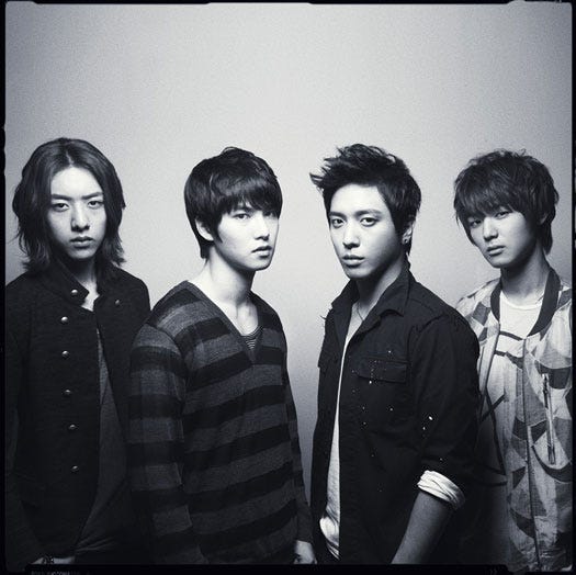 画像3/4) 韓国ロックバンド・CNBLUE、1万5千人のファンに「全てを捧げ 