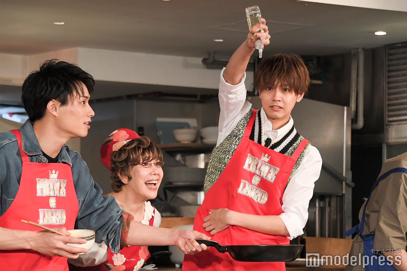 鈴木伸之、平野レミ、片寄涼太（C）モデルプレス
