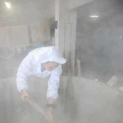 日本酒造りに奮闘する今泉宏美