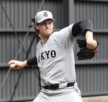 巨人の新助っ投・ウィットリーが初ブルペンで153キロ計測！見つめた杉内コーチも「仕上がっている」「えげつない」と驚き顔