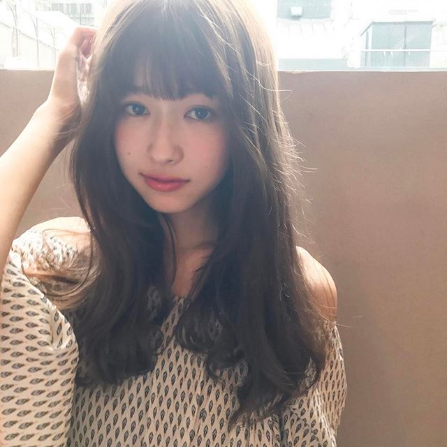 前髪を切るか伸ばすか悩む女性におすすめ なりたいイメージがきっと見つかる モデルプレス 前髪を切るか伸ばすか悩む女性におすすめ なりたいイメージがきっと見つかる モデルプレス