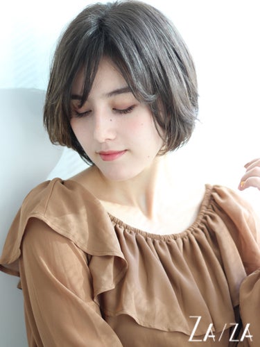 40代女性に似合うストレートボブって 美しさとかっこよさが叶う大人のヘアカタログ モデルプレス