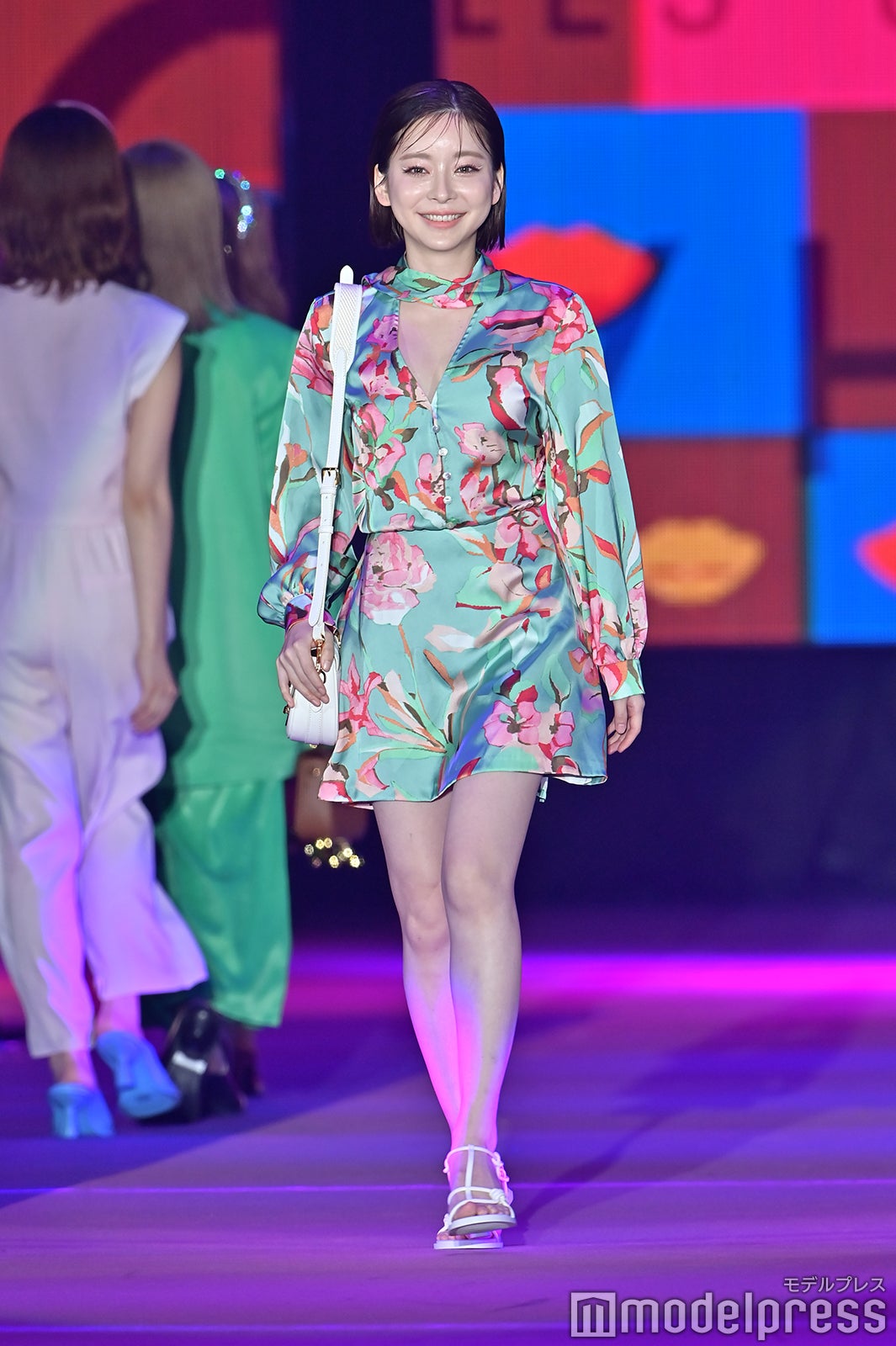 （C）モデルプレス