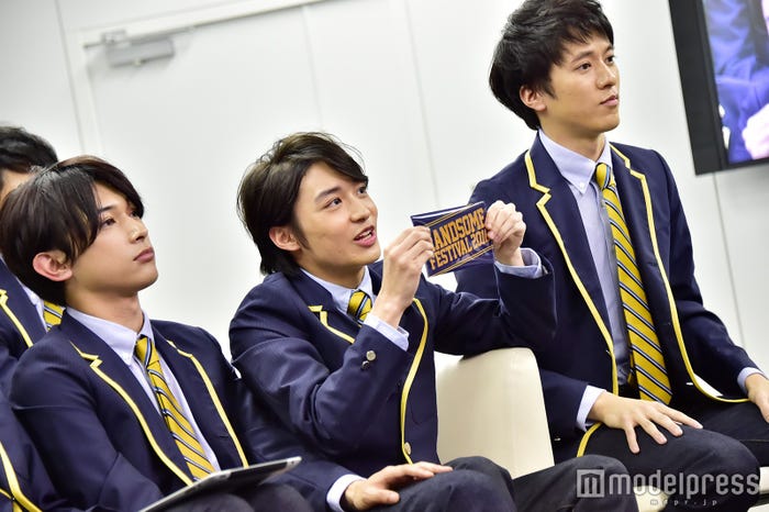 (左から)吉沢亮、松岡広大、松島庄汰(C)モデルプレス