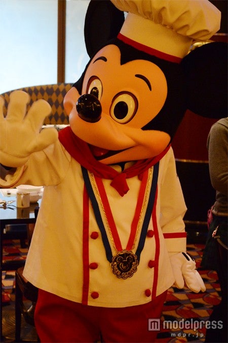 ディズニーアンバサダーホテル内レストラン「シェフ・ミッキー」ミッキーマウス