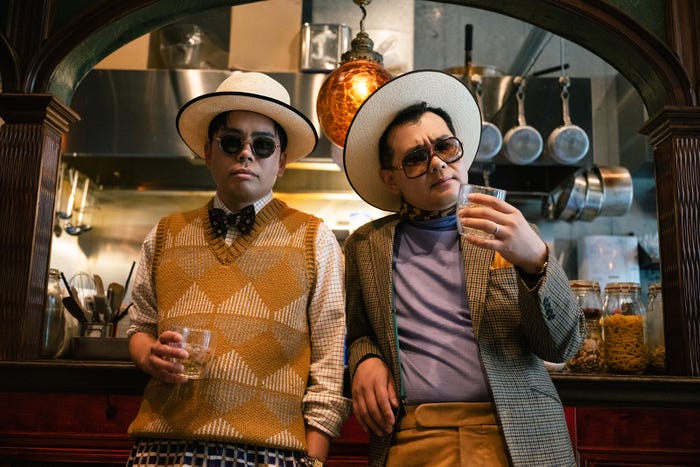 ノーパンチ松尾、パンチ浜崎(C)加賀翔(かが屋)/集英社