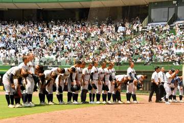 兵庫大会 明石商が涙の逆転負け 報徳学園＆神戸国際大付撃破も甲子園に届かず 八回に逆転2ラン被弾の右腕が号泣