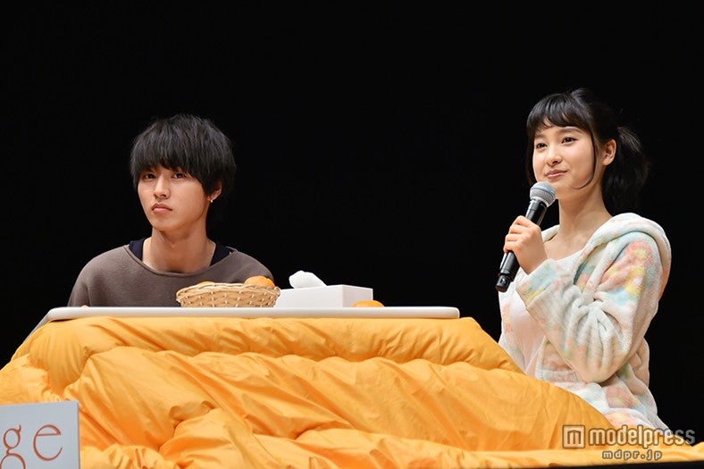 （左から）山崎賢人、土屋太鳳