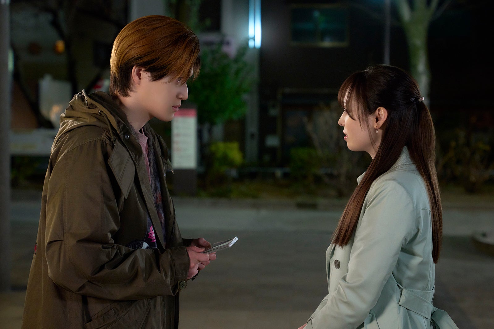 岩崎大昇、福原遥（C）大谷アキラ・夏原武・水野光博／小学館（C）2026 映画『正直不動産』製作委員