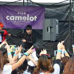 SEIBU RAILWAY PRESENTS COLOR GO ROUND(写真右)入江慎也、(写真左)デッカチャン