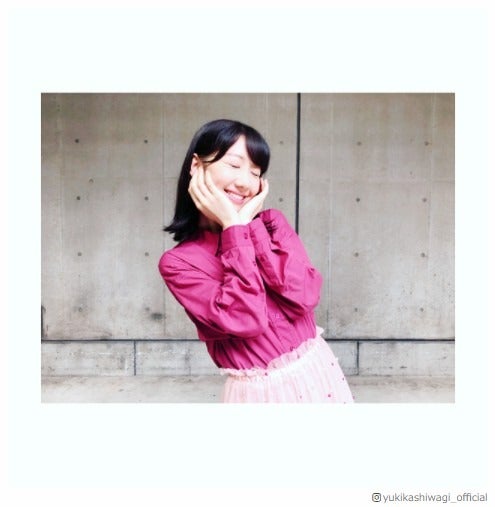 柏木由紀、久々“ほぼ黒”にヘアチェンジ「めっちゃ似合う」「美しい」と注目集まる