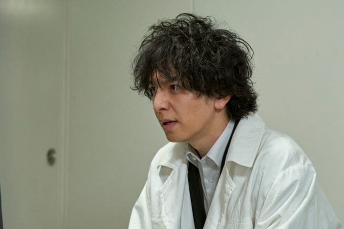 生田斗真「警部補ダイマジン」第5話より(C)テレビ朝日