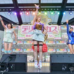 ライブパフォーマンスを披露したでんぱ組.inc