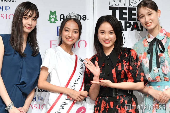 新川優愛、酒井唯菜さん、平祐奈、トラウデン直美 (C)モデルプレス
