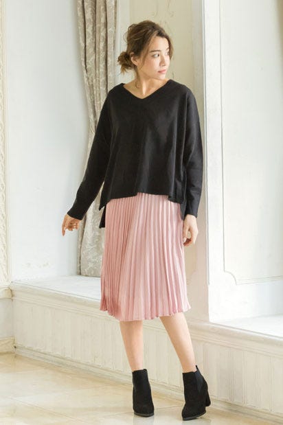 Vネックニットトップス「Re:EDIT by GALSTAR」2,498円(税込)/画像提供:Re:EDIT by GALSTAR