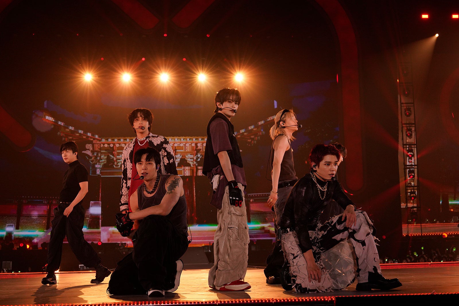 NCT 127、リーダー・テヨンが合流 5人が熱く繋ぐステージ「愛してるよ」【SMTOWN LIVE 2025-26 in FUKUOKA】