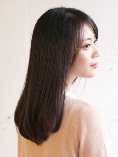 40代のセミロングストレート特集 大人が魅せる 軽やかで上品なおすすめスタイル モデルプレス 40代のセミロングストレート特集 大人が魅せる 軽やかで上品なおすすめスタイル モデルプレス