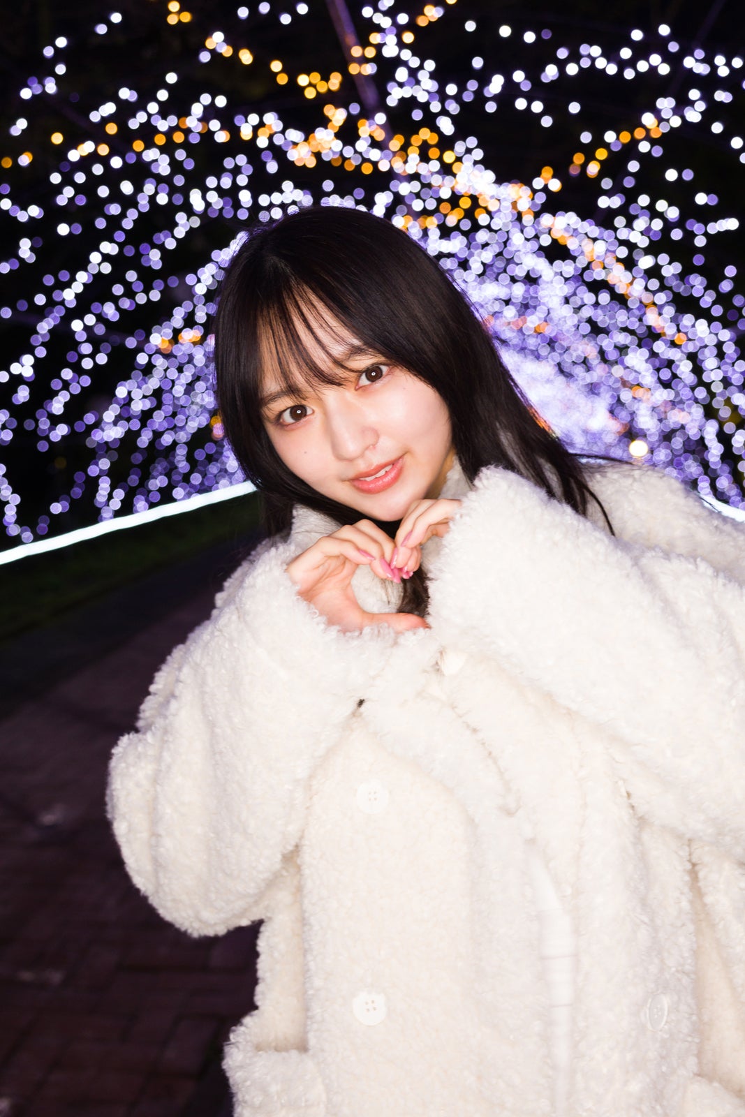 鎮目のどか（画像提供：小学館）