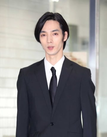 大麻所持の清水尋也被告に有罪判決 拘禁刑1年、執行猶予3年 判決を聞き少しうなずく