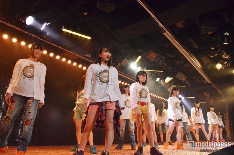 AKB48劇場公演が3000回達成／研究生公演「パジャマドライブ」（夜公演）（C）AKS