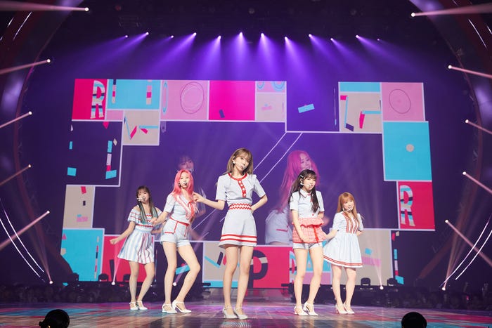 『IZ*ONE 1st Concert「Eyes On Me」inソウル』より(C)OFF THE RECORD
