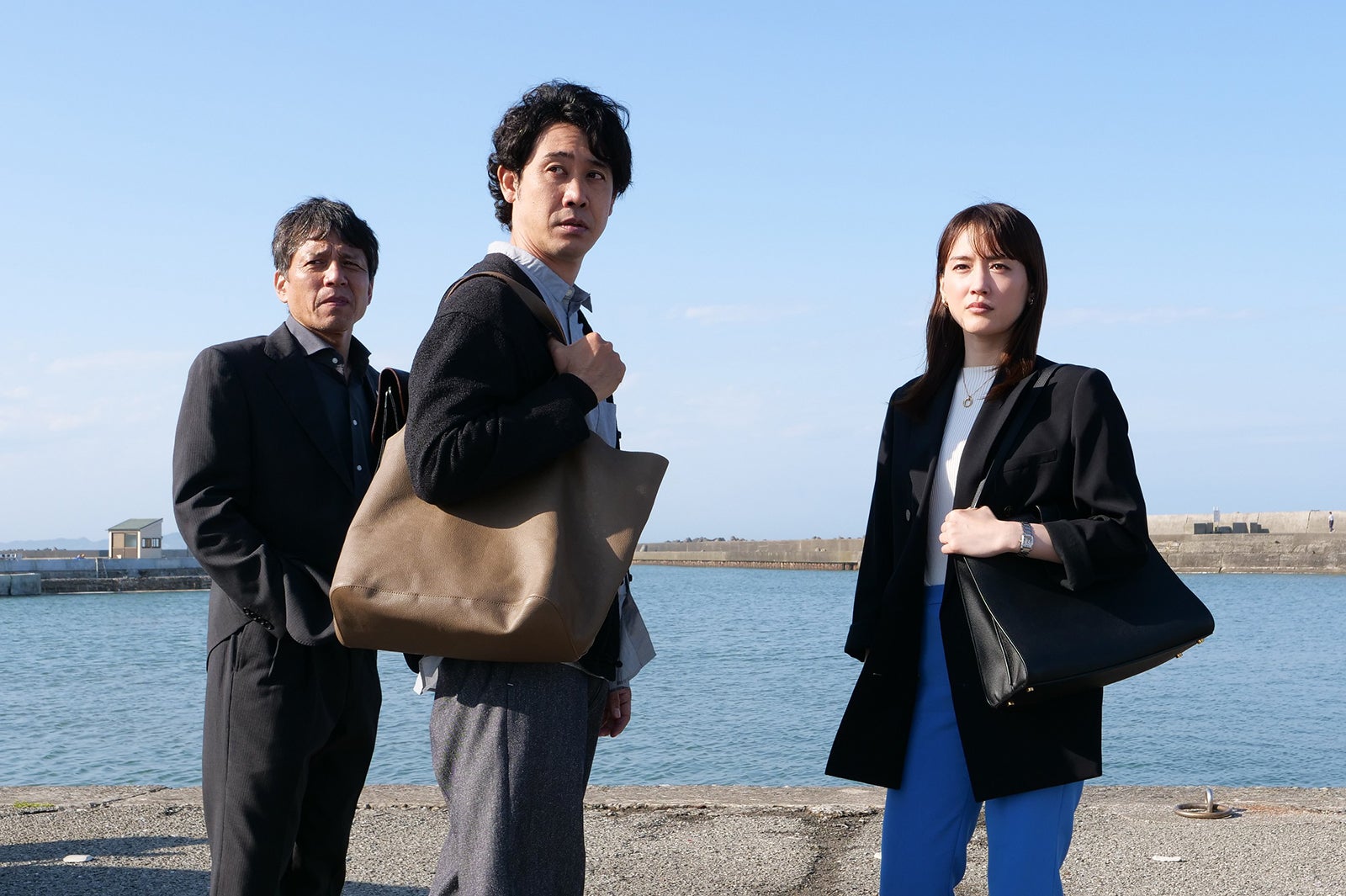 勝村政信、大泉洋、綾瀬はるか／「元彼の遺言状」第9話より（C）フジテレビ