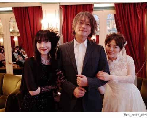 井浦新、高畑充希&麻生久美子と“腕組み”3ショット「unknown」「あのキス」「にじいろカルテ」混在で「情報量すごい」の声