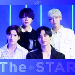 JO1の1stアルバム「The STAR」（11月25日発売）初回限定盤Blue（C）LAPONE ENTERTAINMENT