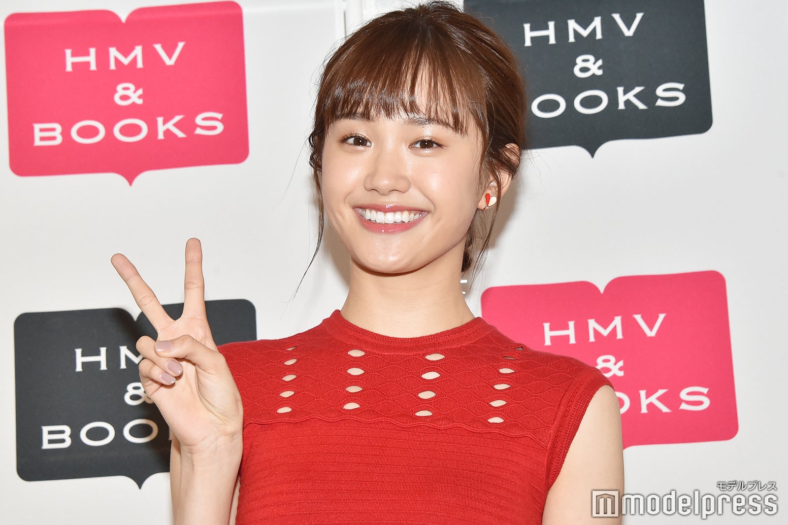尾碕真花（C）モデルプレス