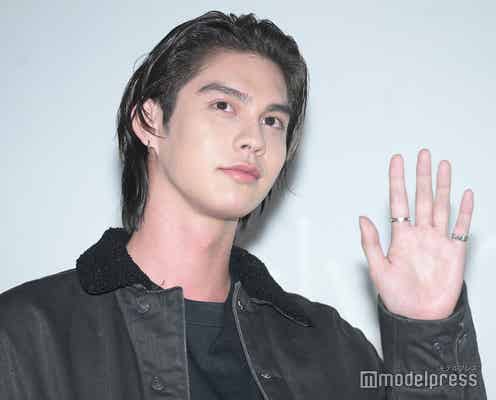 Snow Man向井康二、タイのスター俳優・ブライトと2ショット「イケメンの隣にイケメンいる」と反響