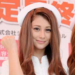 モデルプレス - ダレノガレ明美、整形疑惑にコメント ストイックな美の秘訣を明かす