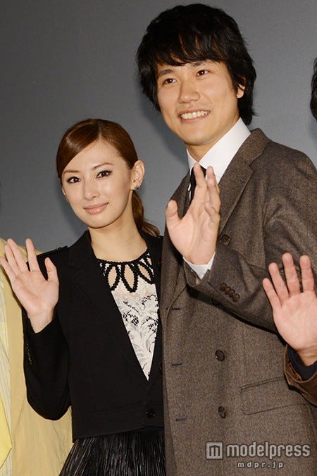再共演した北川景子（左）と実現できたことを明かした松山ケンイチ（右）【モデルプレス】