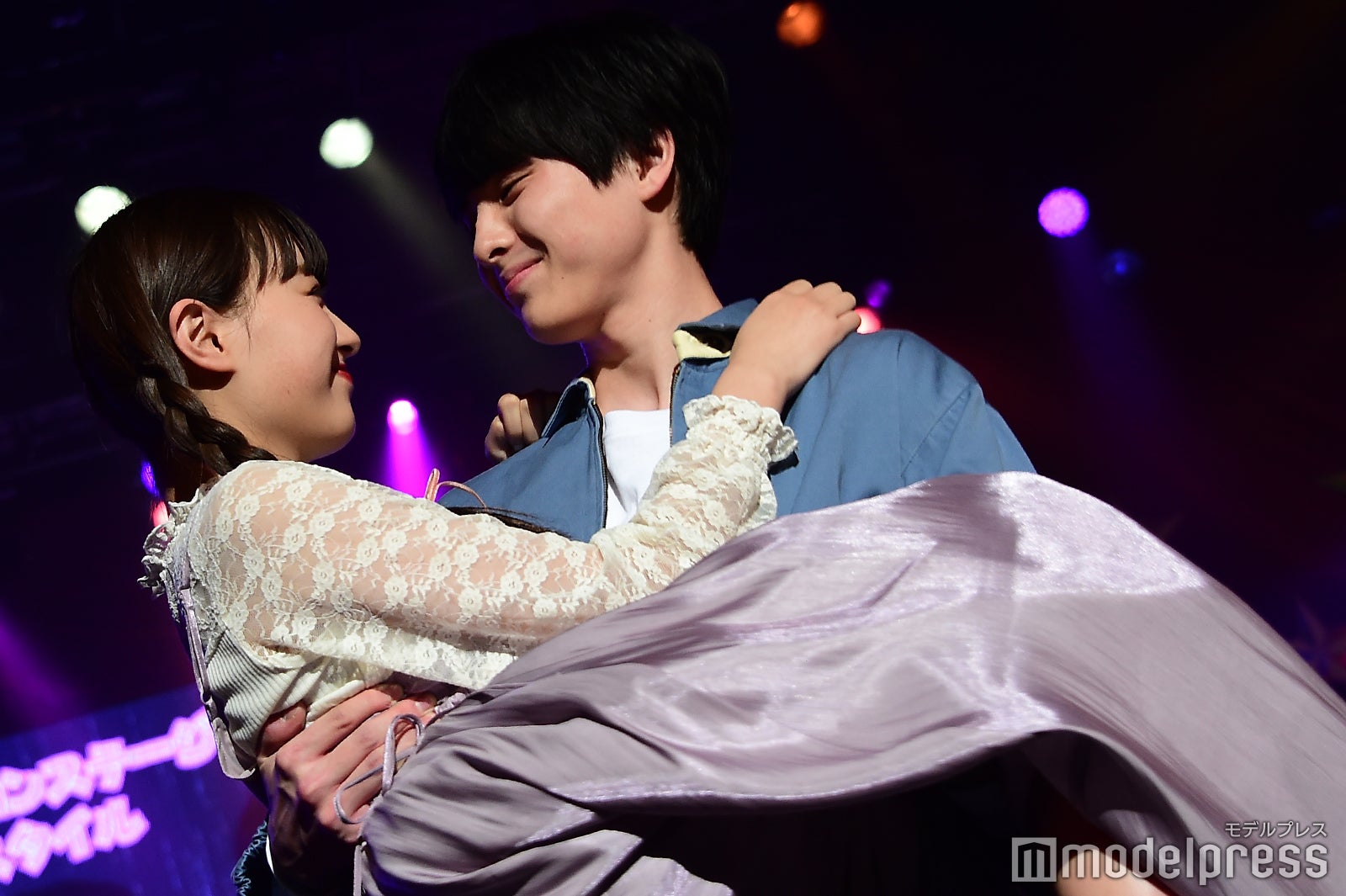 鶴嶋乃愛（のあにゃん）、本田響矢（きょーちゃん） （C）モデルプレス