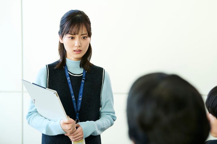 山下美月「御曹司に恋はムズすぎる」第2話(C)カンテレ