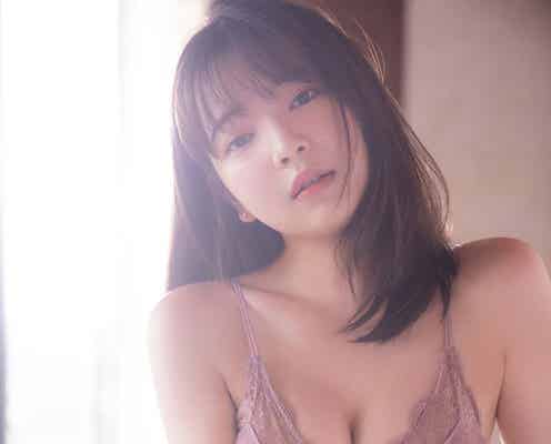 田中芽衣、初グラビアで美谷間くっきり
