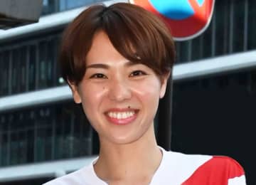 「ちょっと反則です」バレー女子元代表、雰囲気一変「激レア」な姿に反響「超超可愛い」「めちゃ似合う」