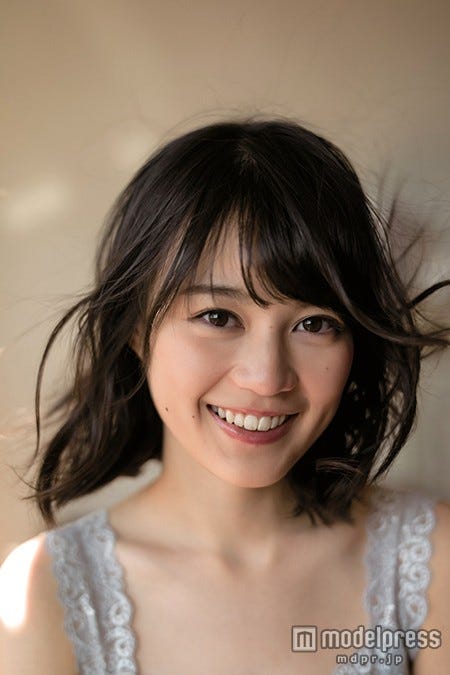 生田絵梨花ファースト写真集『転調』(C)細居幸次郎/週刊ヤングジャンプ