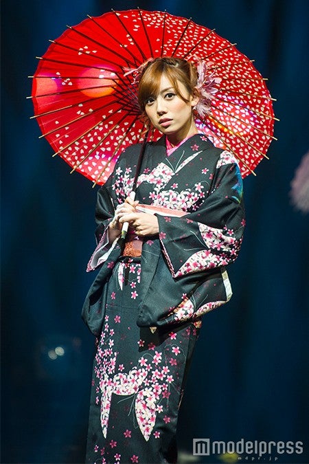 着物レンタル京小町ステージの様子