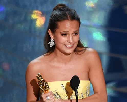 「アカデミー賞」助演女優賞を発表 アリシア・ヴィカンダーが初ノミネートで受賞