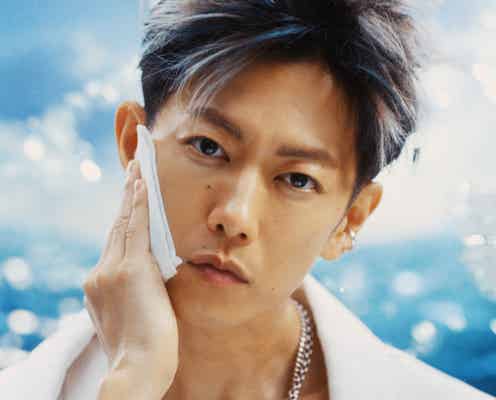 佐藤健、インパクトある表情&ダイナミックなアクション披露
