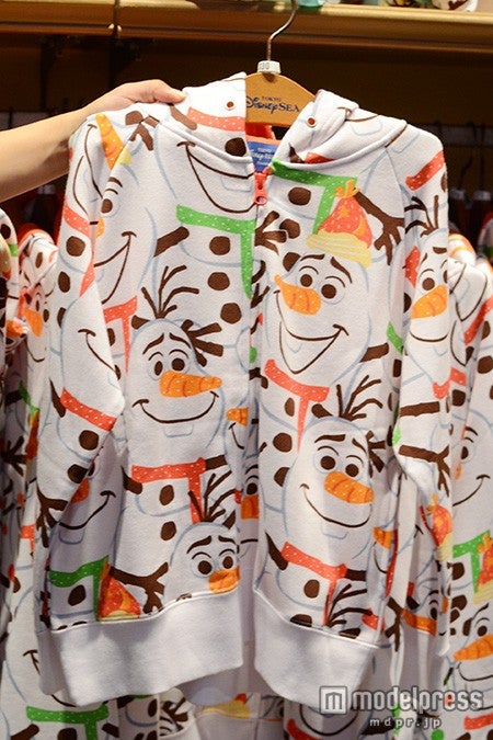  パーカー￥4600～（値段はサイズによって異なる）