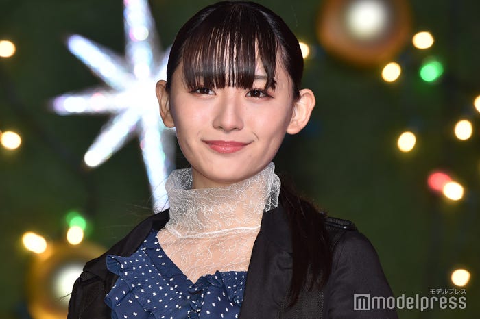 浅川梨奈 (C)モデルプレス