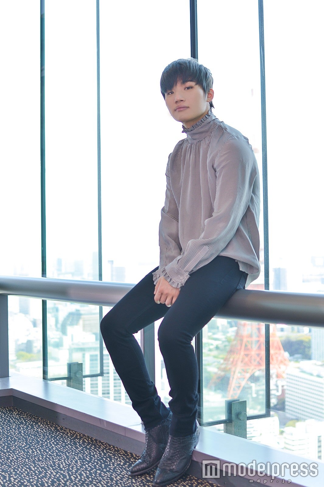 STYLIST：GEE EUN／HAIR & MAKE-UP：KIM YUNKYOUNG （C）モデルプレス