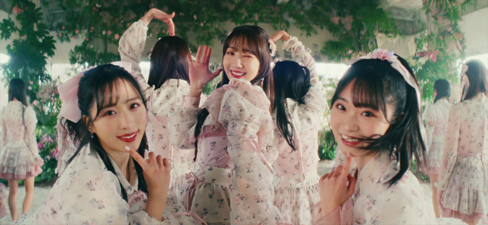 AKB48「カラコンウインク」（C）AKB48