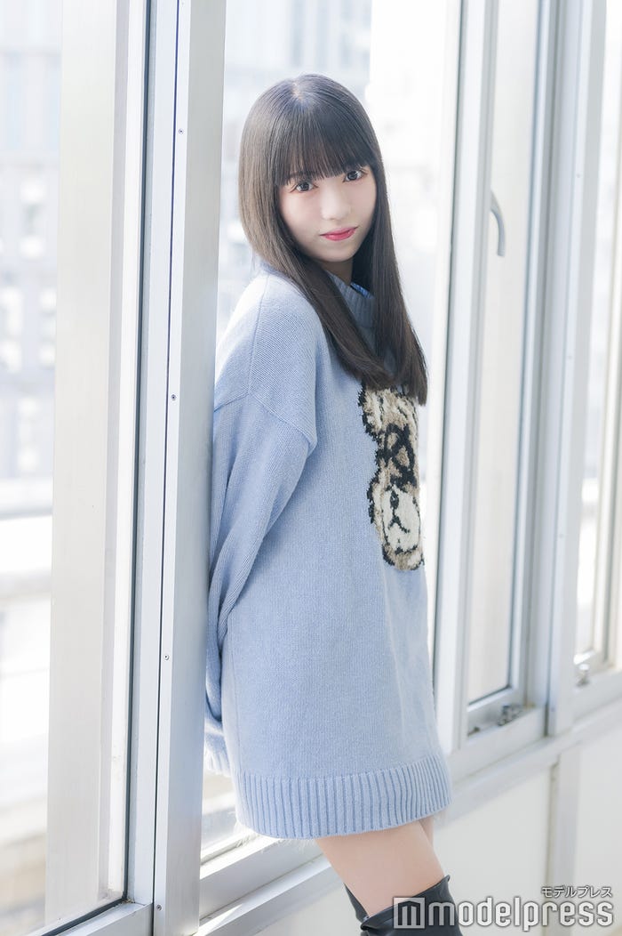 月島かなさん(C)モデルプレス